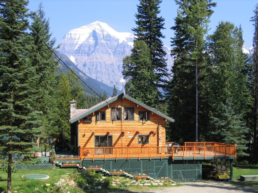Mountain River Lodge Mount Robson Exterior photo
